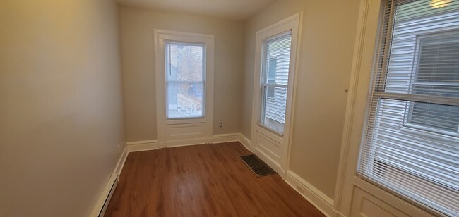 Photo - 641 Ferry St Unit 1st