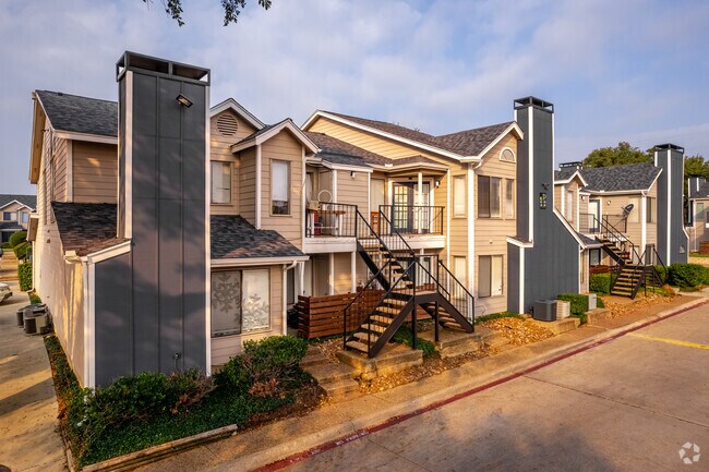 Photo - Woodside At Lake Highlands Apartment Homes
