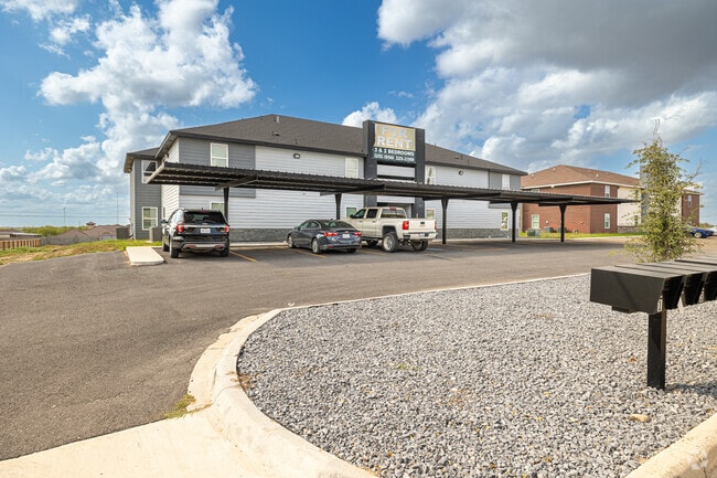 Building Photo - 212 S Alex Rental