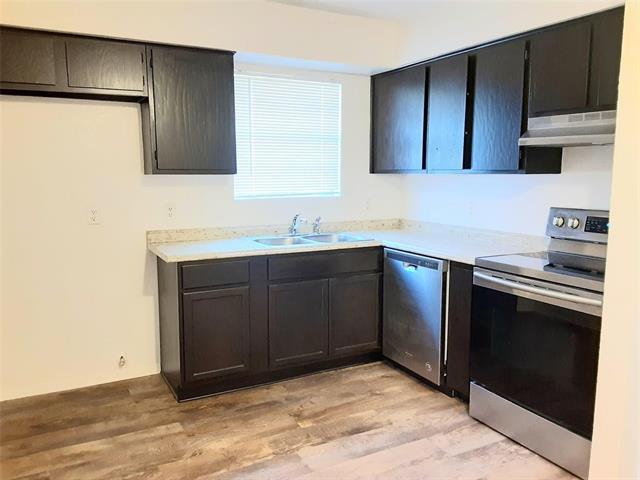 Photo - 812 NW Summercrest Blvd Townhome
