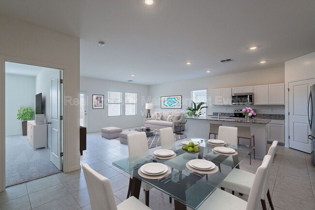 Photo - 19410 W Hazelwood St