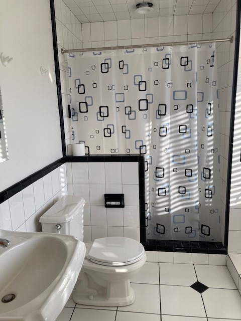 Photo - 2540 Fremont St