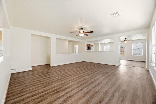 Photo - 18110 Jills Way Ln