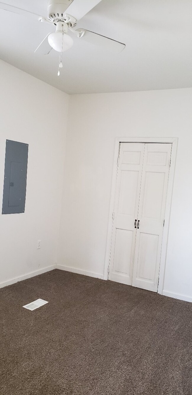 Photo - 631 E Monroe St Unit 1