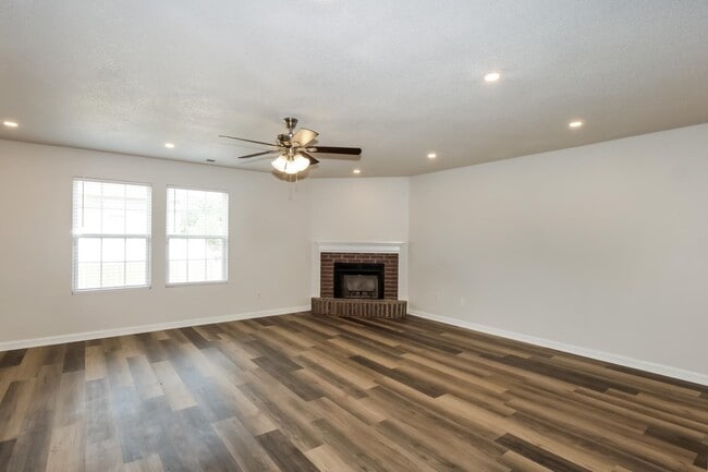 Photo - 4631 Tulip Creek Dr