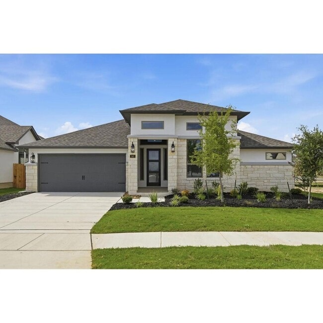 Building Photo - 327 Grand Legacy