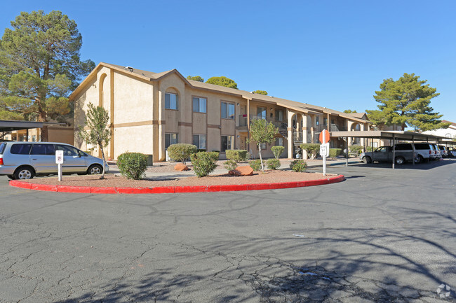 Community - The Crossings at Lake Mead Apartments