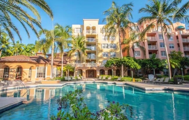 Building Photo - 19701 E Country Club Dr Unit 5601