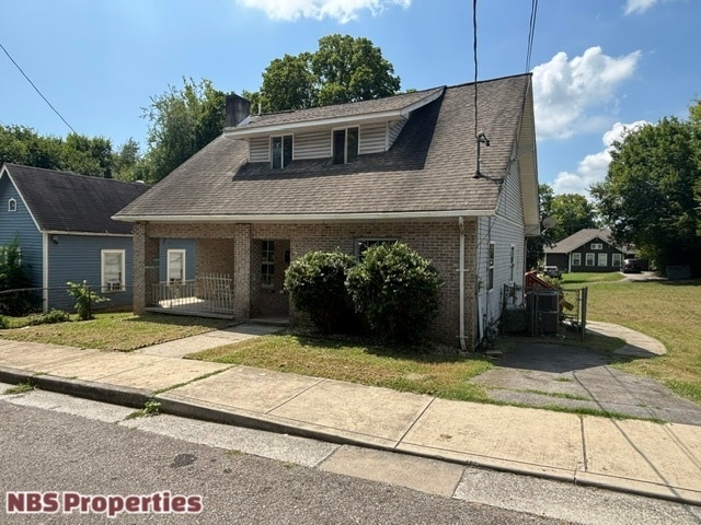 Building Photo - 1630 Wallace St Rental