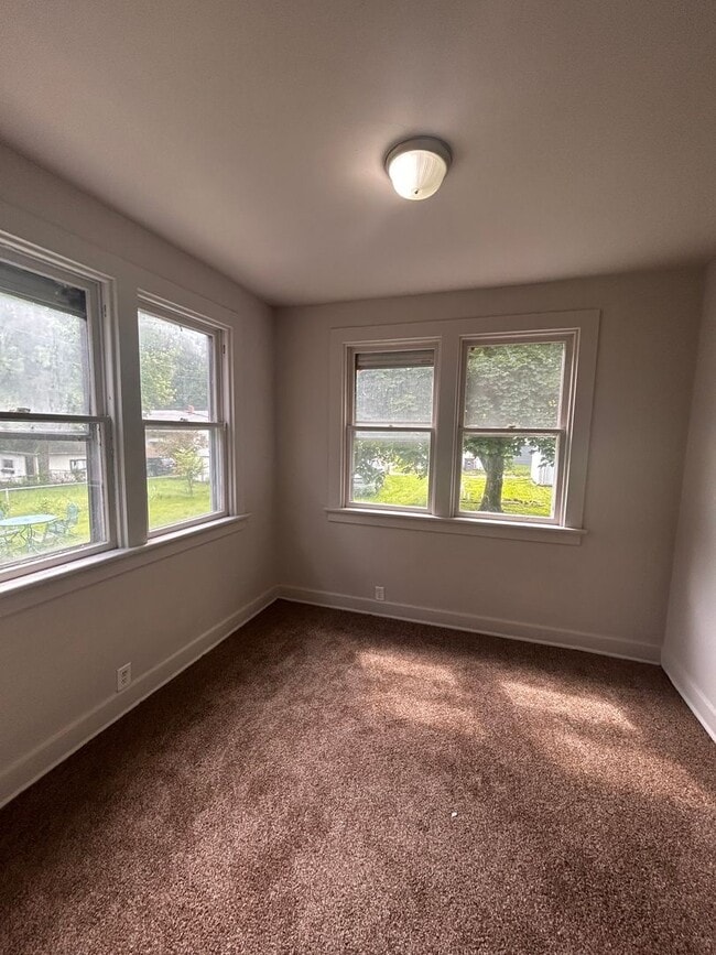 Photo - 3410 Webster St