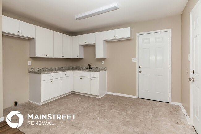 Photo - 5922 Heatherwood Ln