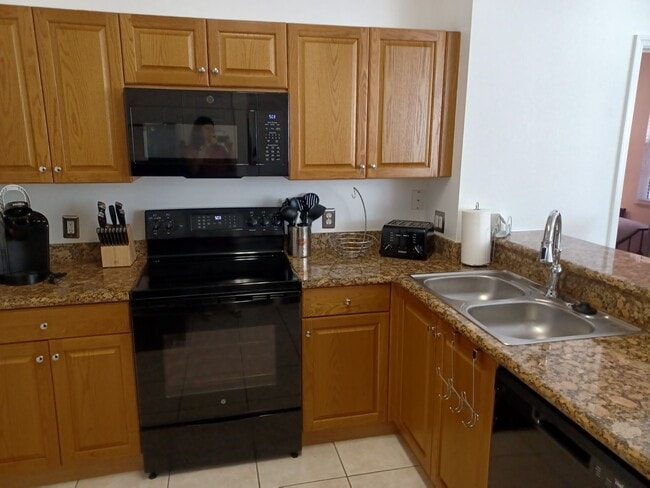 Photo - 1836 Concordia Lake Cir