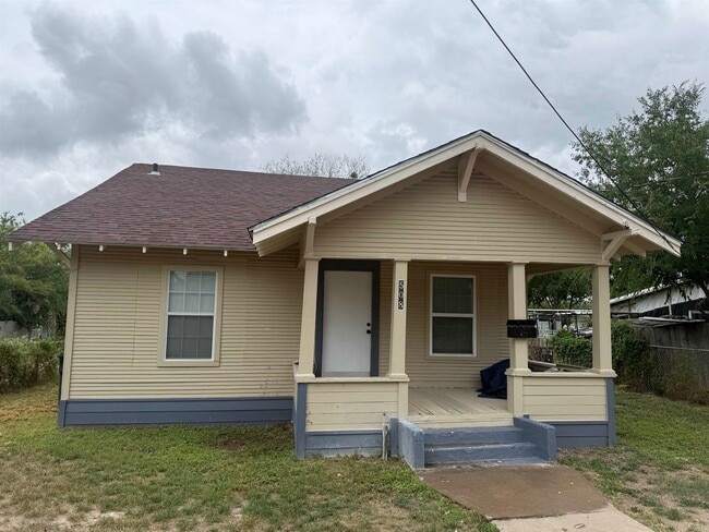 Photo - 508 B Ave