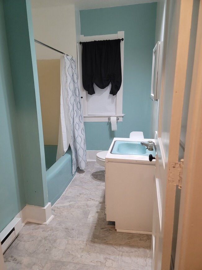Photo - 303 N 11th St Unit Apt 2