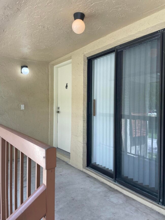 Photo - 3939 NE 5th Ave Unit C201