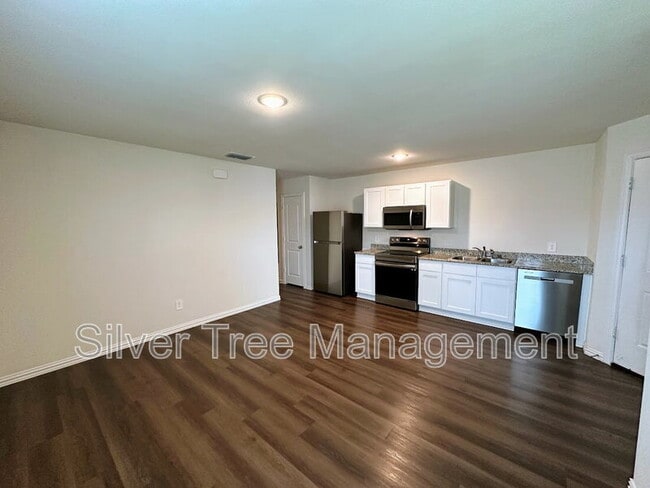 Photo - 2914 Jones St Unit B