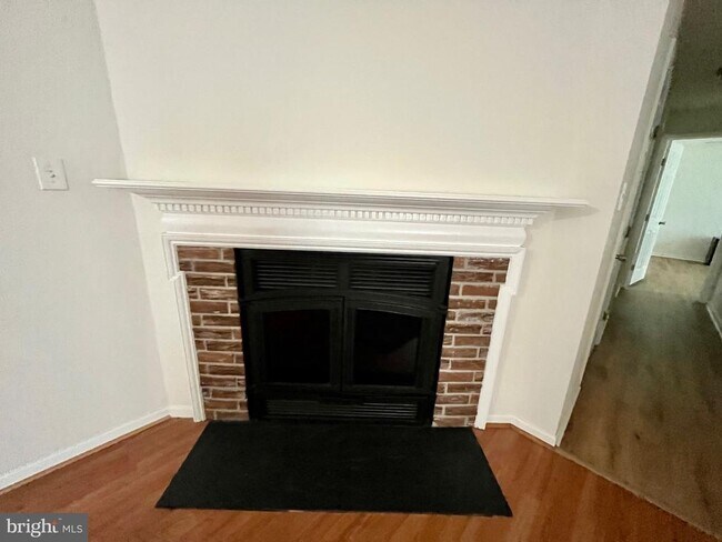 Photo - 1403 Sage Ln