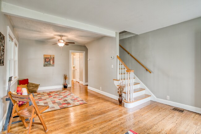 Photo - 1000 Grandview Dr