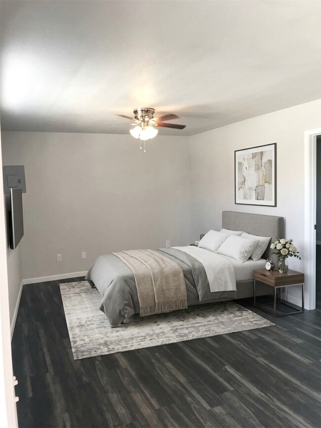 Photo - 1020 N Main St Unidad 9