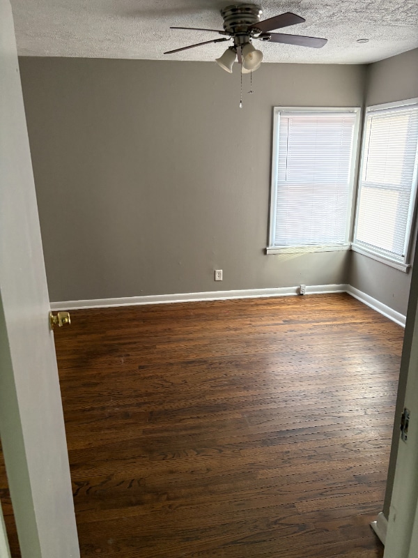 Photo - 3827 Corby St