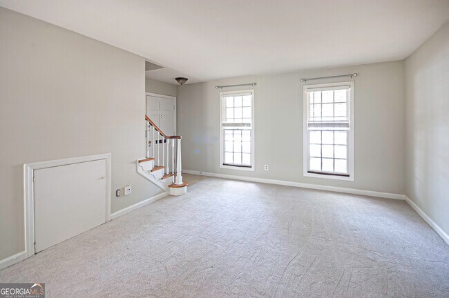 Photo - 3099 Colonial Way Unit M