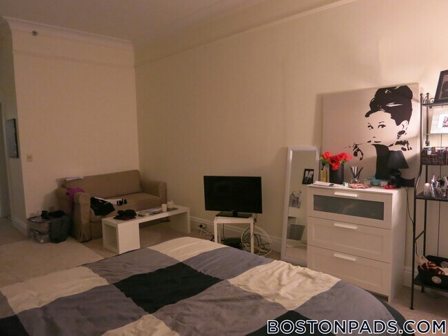 62 Boylston St Unidad 203