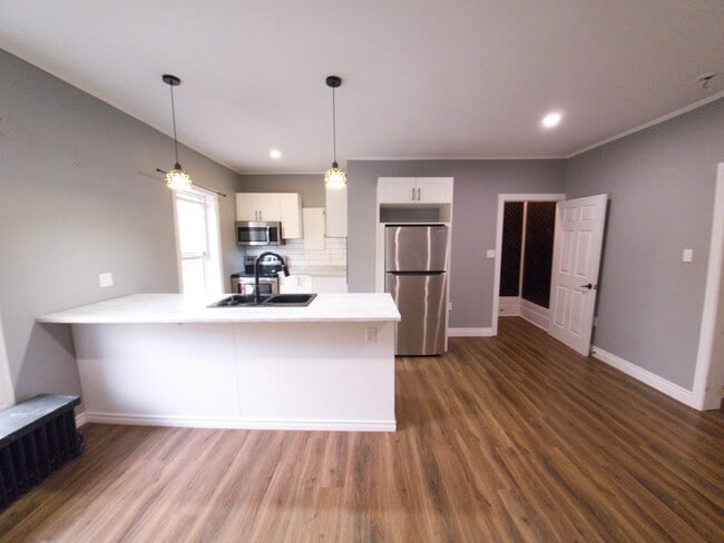 Building Photo - 26 Forin St Unit 2