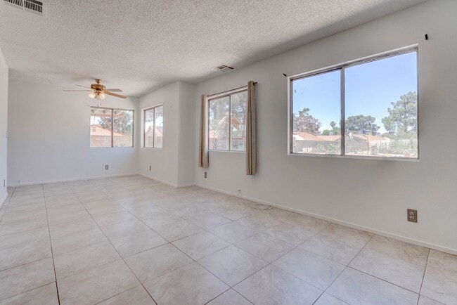 Photo - 5519 Myron Cir