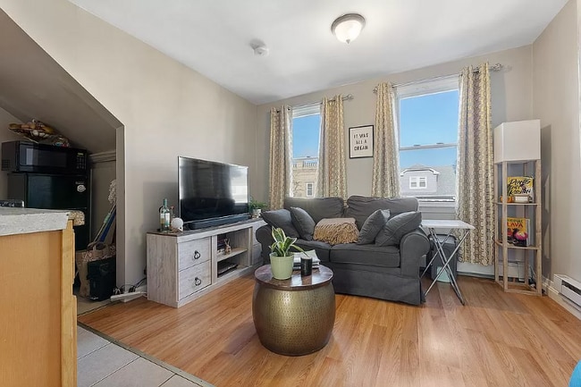 Photo - 196 Shephard Ave Unidad 3