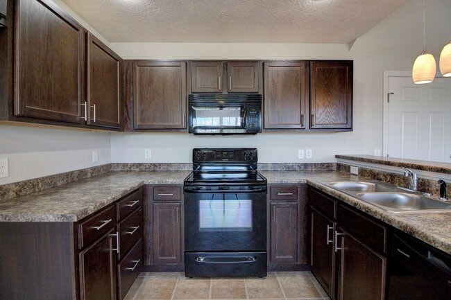 Photo - 3 Bedroom in Springfield!