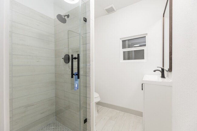 Photo - 7115 Falling Waters Dr