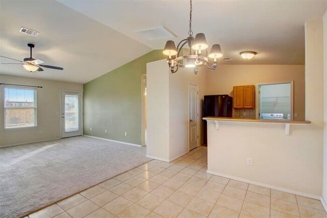 Photo - Amazing 3bed 2 Bath 2 Car Garage in Marble Leaf Addn Edmond OK