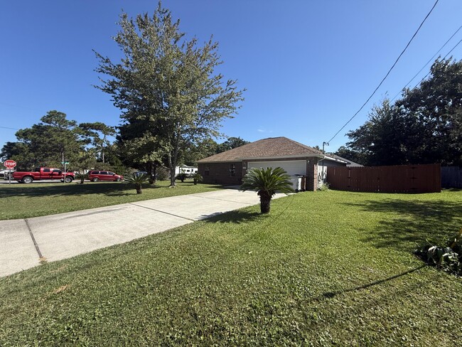 Photo - 2628 Andorra St