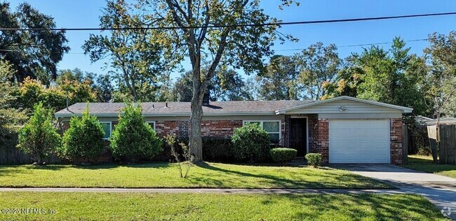 Building Photo - 8370 Red Holly Ln Rental