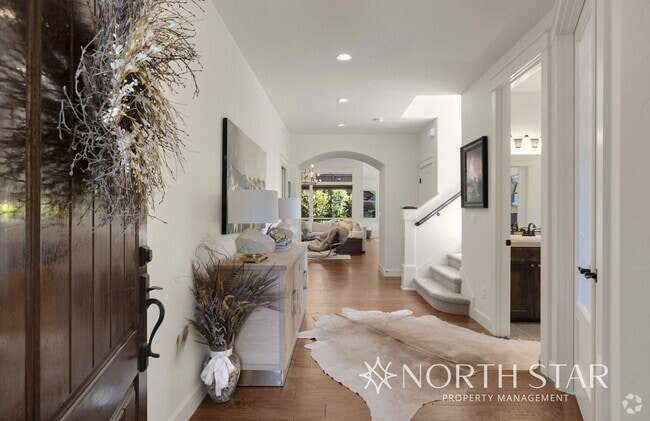 Building Photo - Beauty on Bull Mountain Rental