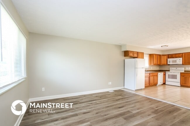 Photo - 1335 Birch Dr