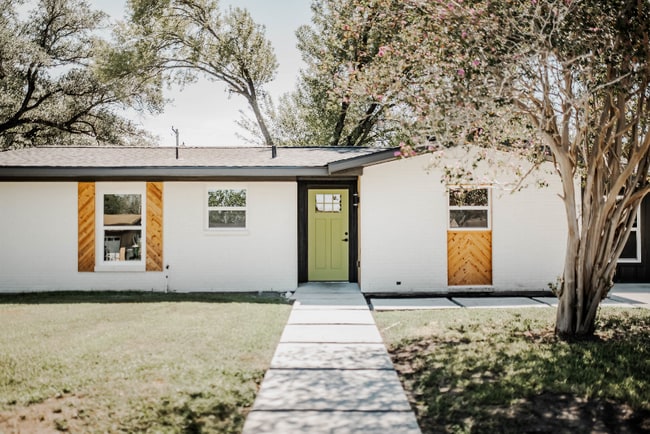 Photo - 2203 E Rosebud Ave