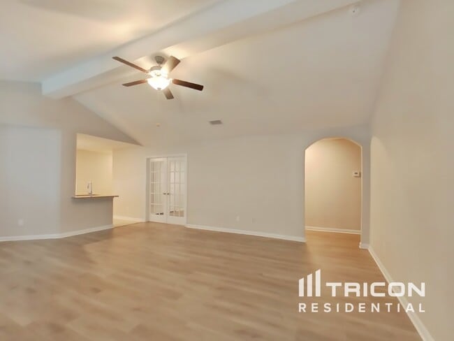 Photo - 23020 Shakespeare Dr