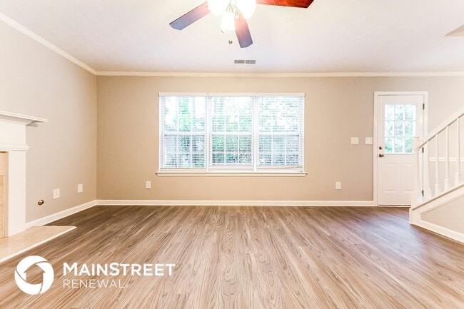 Photo - 2520 Lake Royale Dr