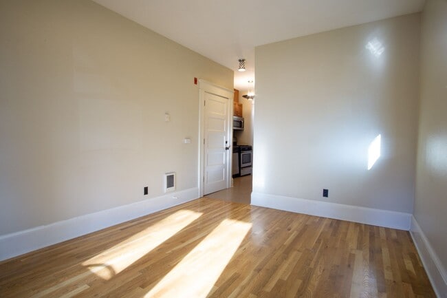 Photo - Historic Building-Beautifully Renovated 1-Bedroom Close-in SE! Unit 03