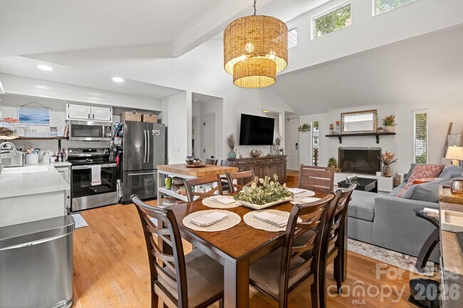 Photo - 8211 Park Vista Cir