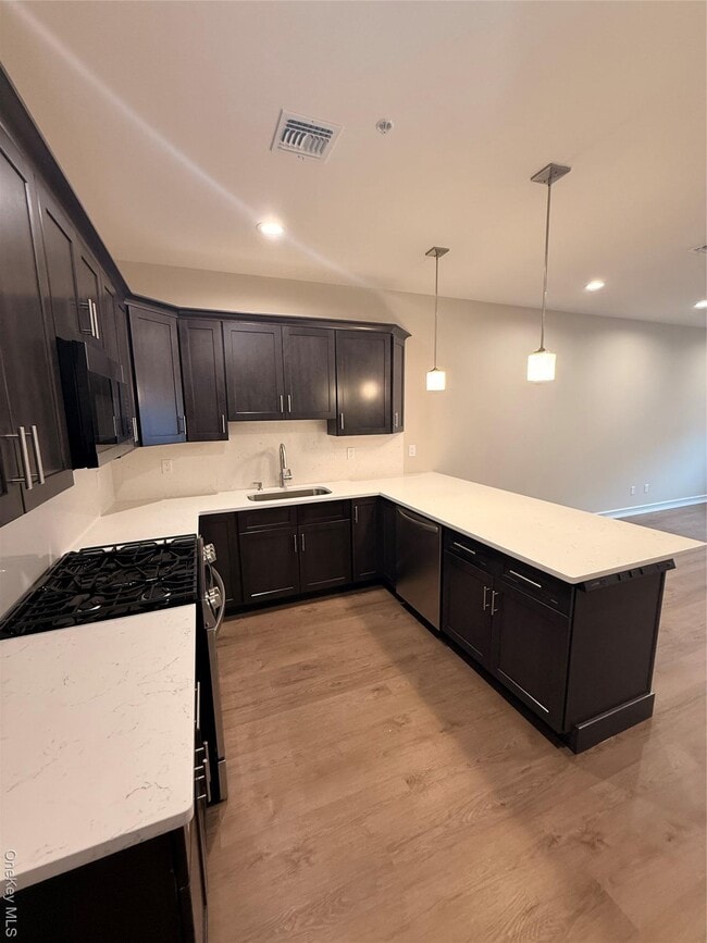 Photo - 122 Greenwich Ave Unit 303