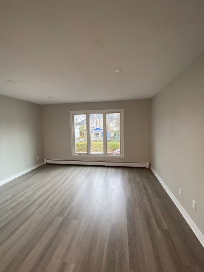 Photo - 7 Rufus Ave Unit 13