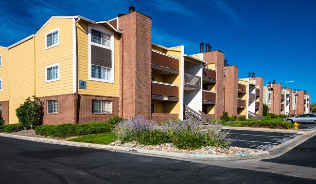 Building Photo - Verona Apartment Homes