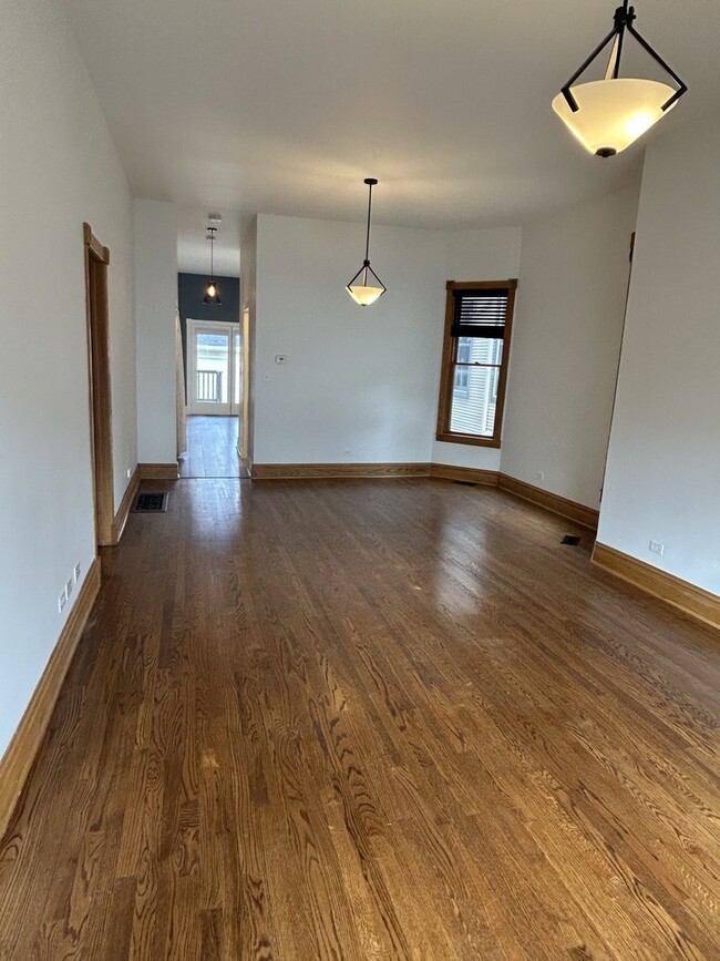 Photo - 1926 W Warner Ave