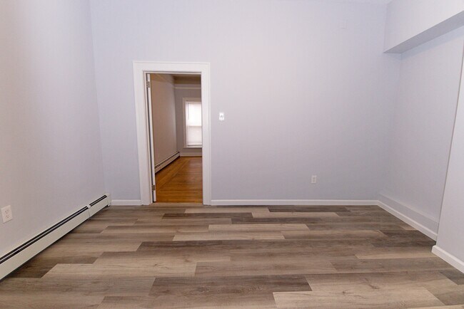 Photo - 154 Undercliff Ave Unit 1