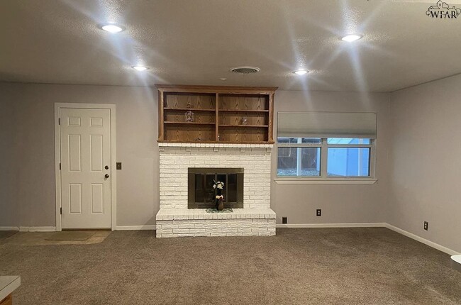 Photo - 3512 Fairway Blvd