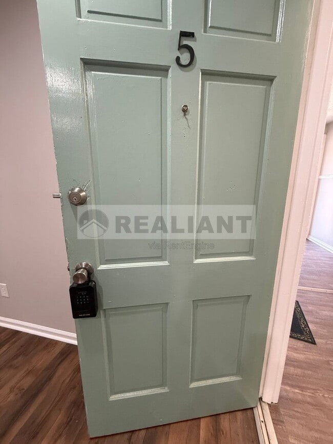 Photo - 208 Lakeshore Dr Unit 5