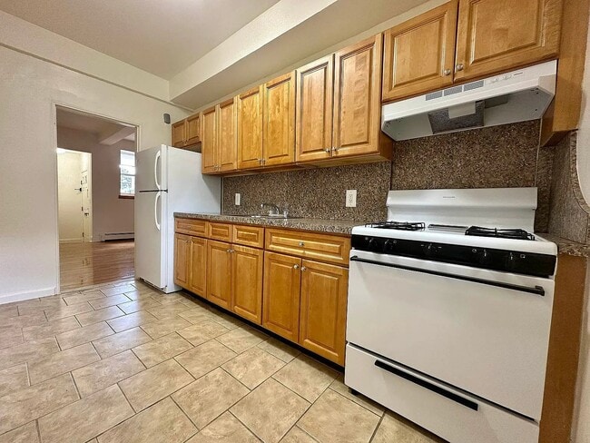 Photo - 476 Howard Ave Unit 3AA