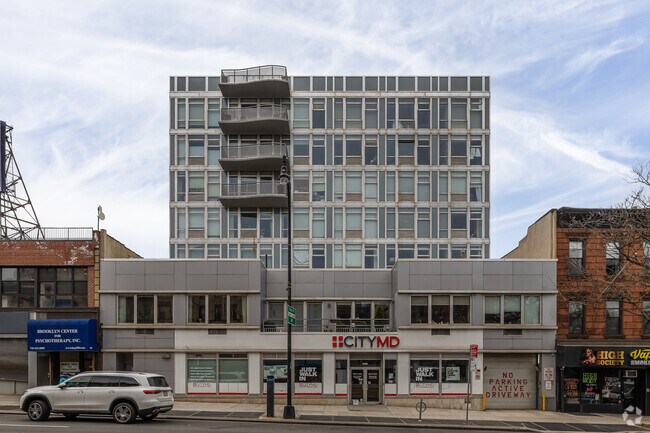 Front view. - Park Place Condominium